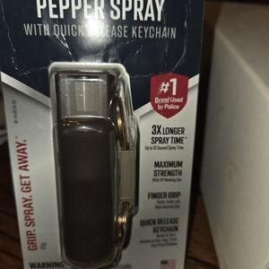 Sabre Pepper Spray Keychain — Black —